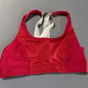 Fabletics Paige sports bra